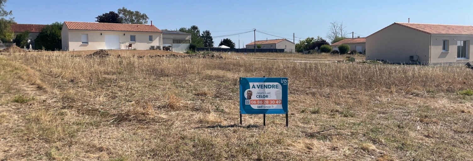 Terrain  1308 m² à vendre à Brie-sous-Archiac (17520)
