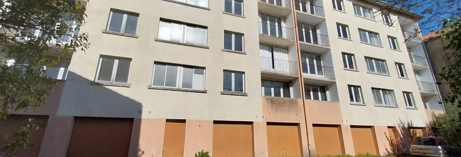 Immeuble  1450 m² à vendre à Nontron (24300)