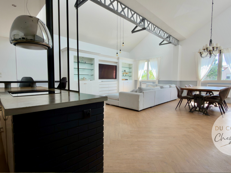 LOFT TYPE 6 DE 186 m2 SECTEUR PAIX A TROYES — photo 1