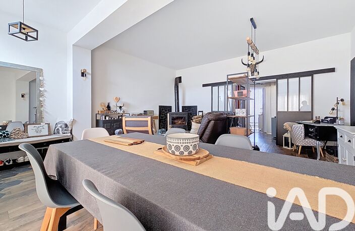 Vente Maison/villa 7 pièces — photo 2