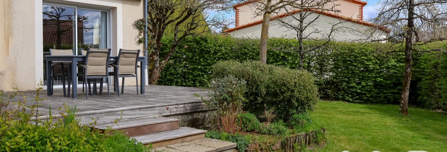 Maison 6 Pièces 131 m² à vendre à Les Herbiers (85500)