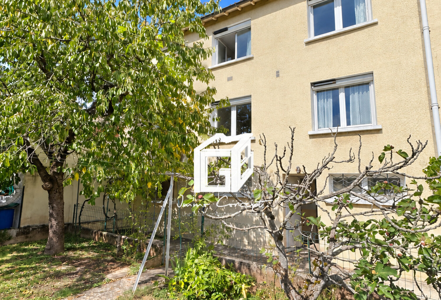 Maison familliale de Type 6 — photo 1