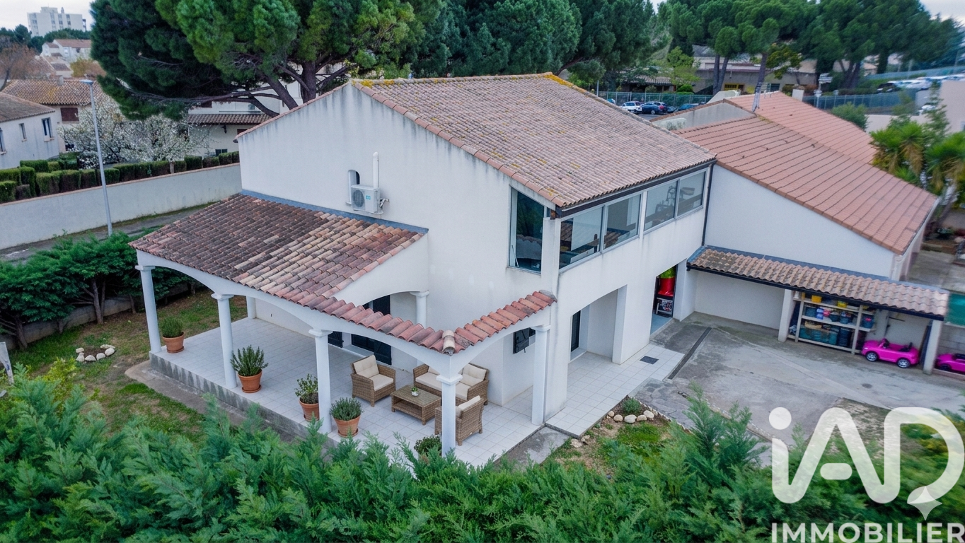 Vente Maison/villa 7 pièces - Photo 2