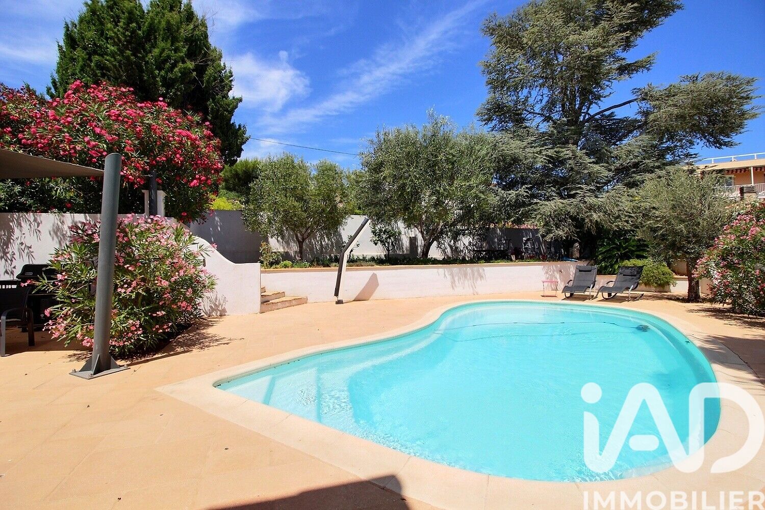 Vente Maison/villa 8 pièces - Photo 3