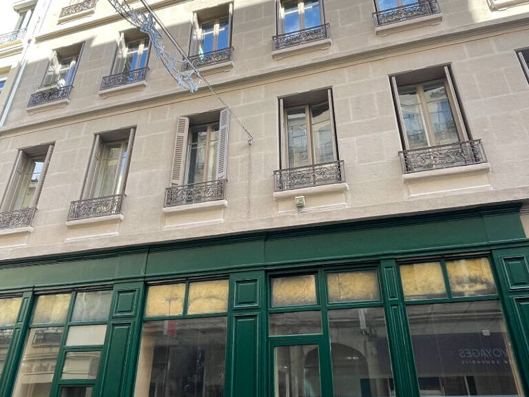 Bureaux /local / commerce St Etienne 170 m2 + 2 pl parking — photo 1