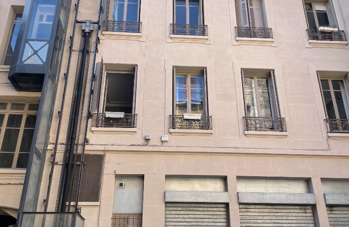 Bureaux /local / commerce St Etienne 170 m2 + 2 pl parking — photo 2