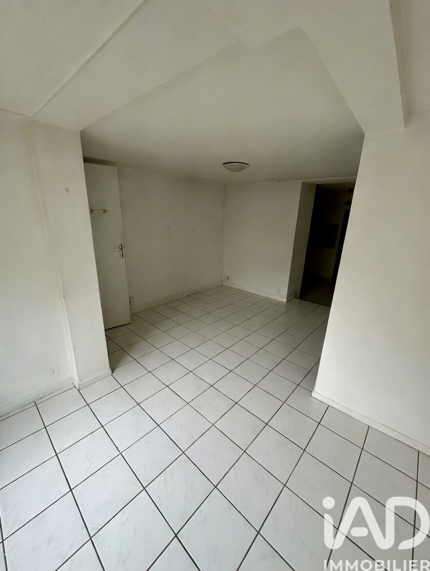 Location Appartement 1 pièce - Photo 3