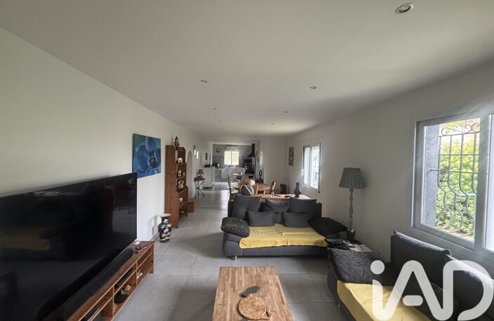 Vente Maison/villa 5 pièces — photo 2