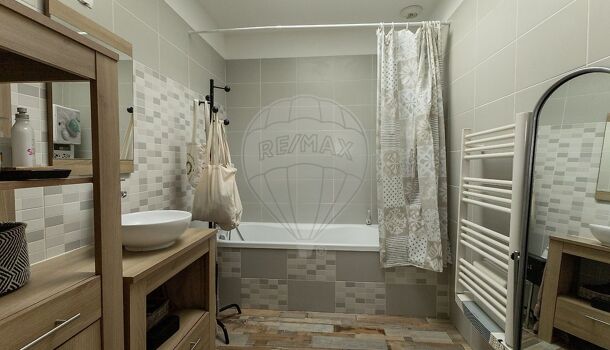 Villa / Maison 5 pièces  à vendre Saint-Romain-de-Benet 17600