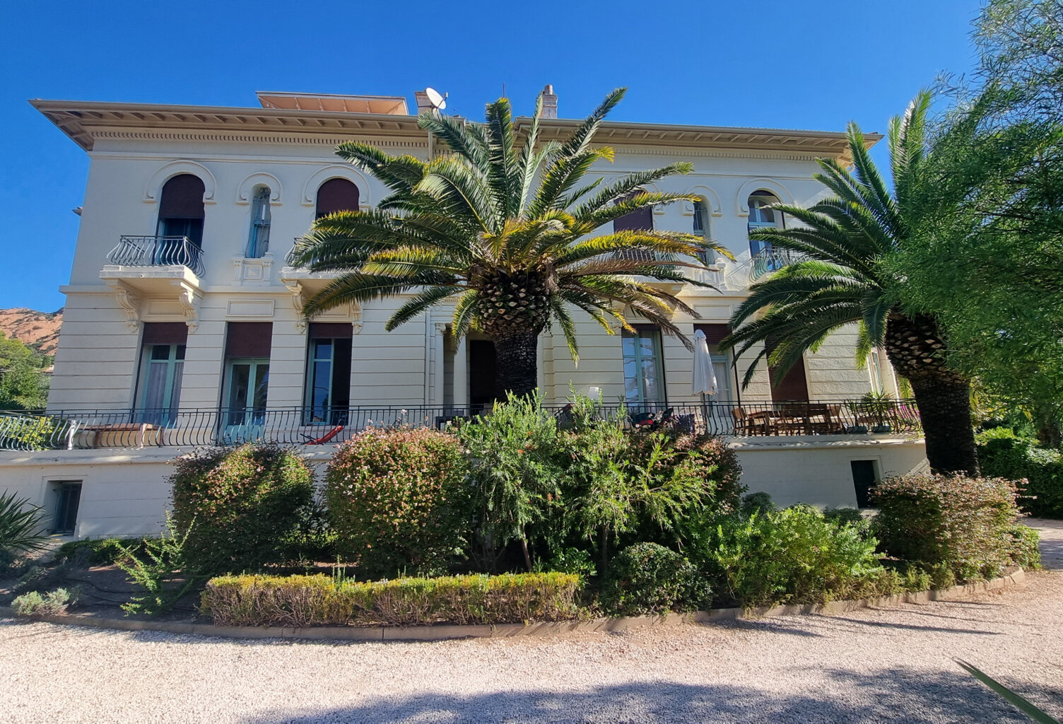 Appartement 2 pièces de charme dans villa historique à Agay — photo 1