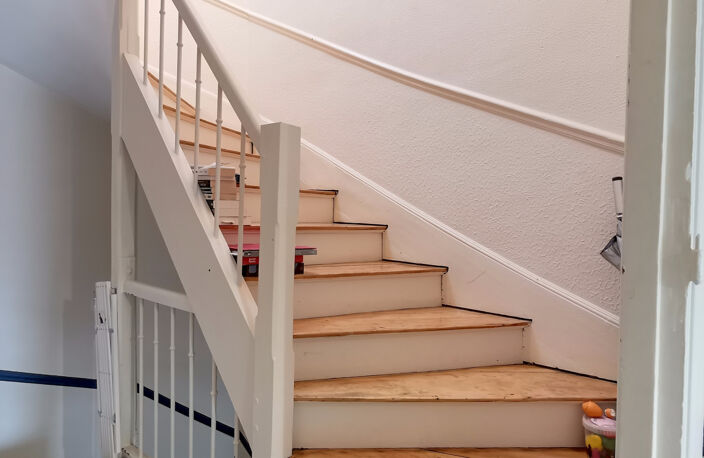 À Reims à 10mn à pied de la gare centre et du centre ville , maison familiale avec extérieur — photo 2