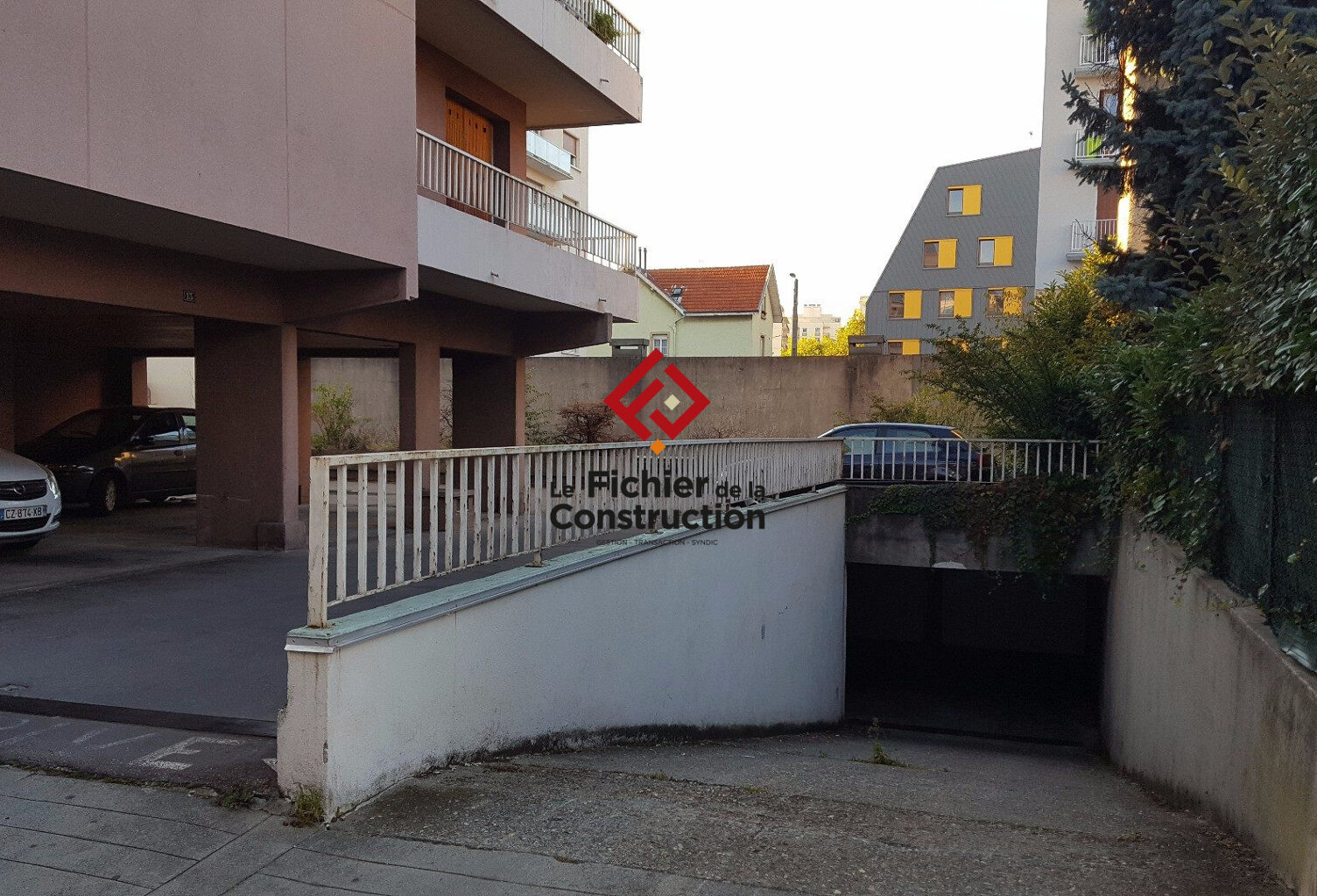 GARAGE 5 rue des violettes — photo 1