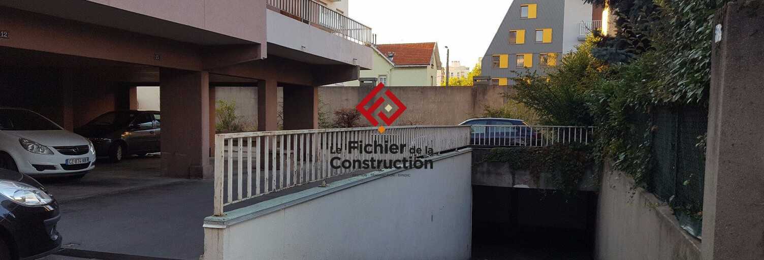 Garage  12 m² à louer à Grenoble (38100)