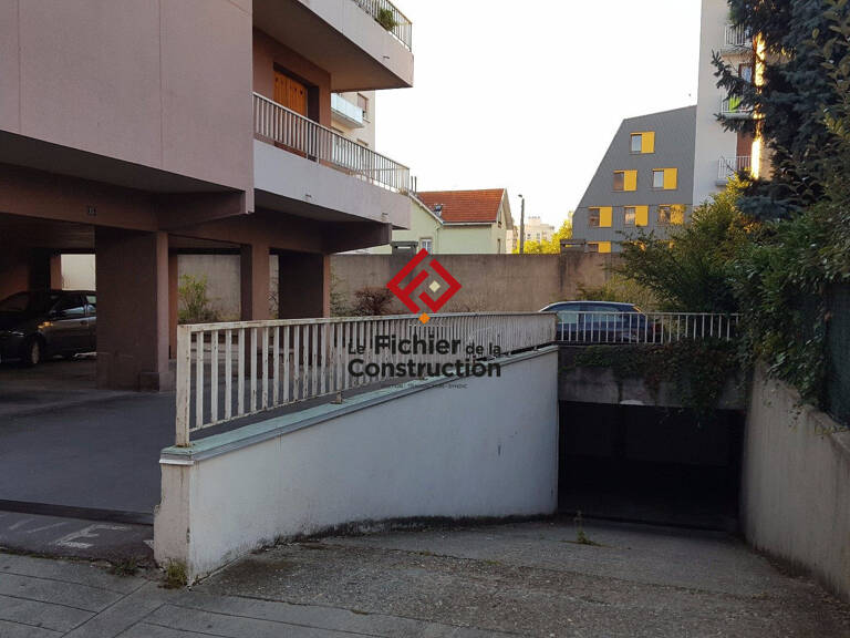 GARAGE 5 rue des violettes — photo 1