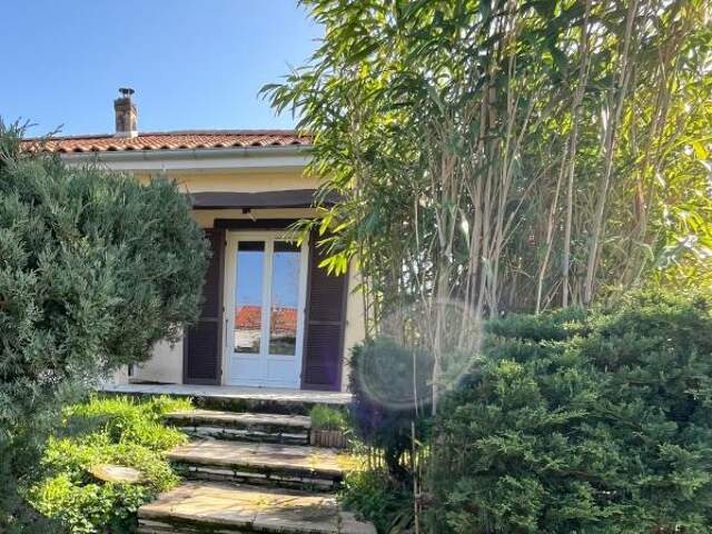 Maison lumineuse et bien entretenue de 3 chambres sur entresol  aménageable à RIBERAC (24) — photo du bien