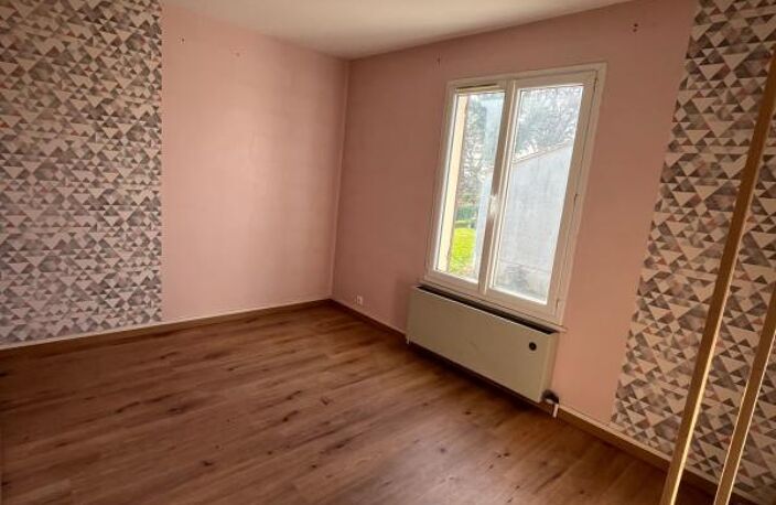 Maison lumineuse et bien entretenue de 3 chambres sur entresol  aménageable à RIBERAC (24) — photo 4