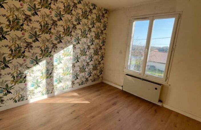 Maison lumineuse et bien entretenue de 3 chambres sur entresol  aménageable à RIBERAC (24) — photo 5
