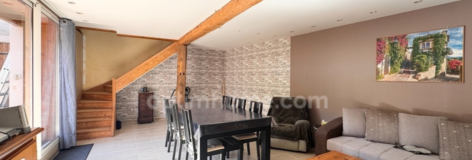 Maison 7 Pièces 114 m² à vendre à Quincié-en-Beaujolais (69430)