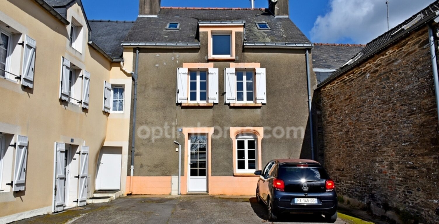 Maison à vendre 6 pièces, 5 chambres, un garage, centre SAINT CONGARD (56) — photo 1