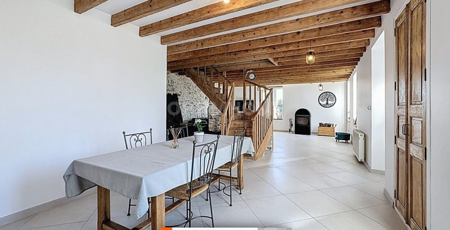 Maison avec plus de 170 m² avec 3 chambres — photo 1
