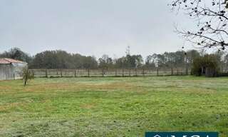 Terrain  1100 m² à vendre à Saint-Martin-du-Bois (33910)