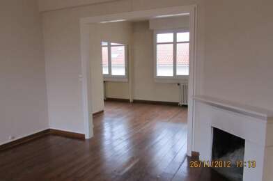 Maison 6 pièces 2400 €