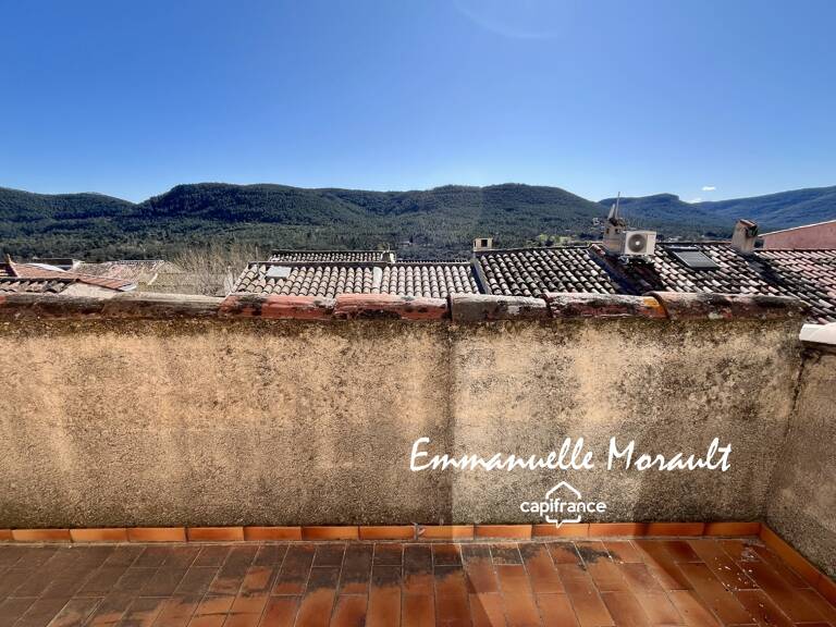Maison de village 4 pièces avec terrasse à vendre BAGNOLS EN FORET (83) — photo 1