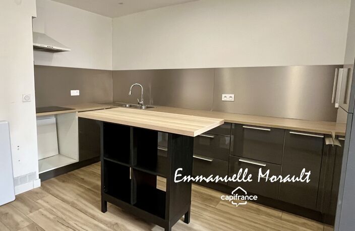 Maison de village 4 pièces avec terrasse à vendre BAGNOLS EN FORET (83) — photo 3