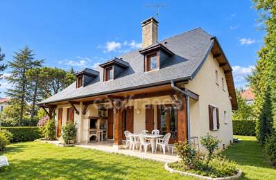 Grande maison spacieuse au cœur de Lourdes — photo du bien
