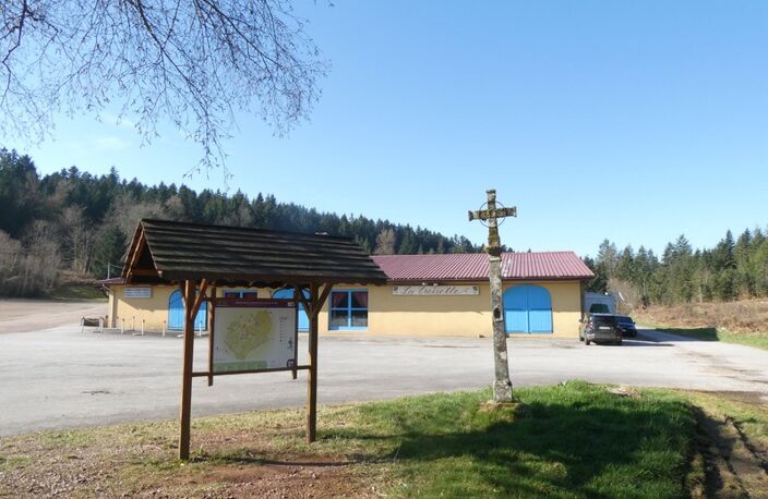GIRMONT VAL D'AJOL (88) établissement à vendre de 3000m² au sol , mêlant dance et restauration.Terrain 25000m² — photo 3