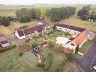 Ferme du 17eme sur 4,2ha à Sainte Maure de Touraine: Mariage/Evènementiel: Opportunité d'investissement unique! — photo 4