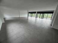 Magnifique surface commerciale de 340 m2 à louer Sortie de Cayenne — photo 3
