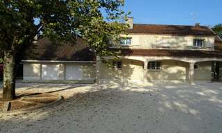 Maison 8 Pièces 229 m² à vendre à Roullet-Saint-Estèphe (16440)