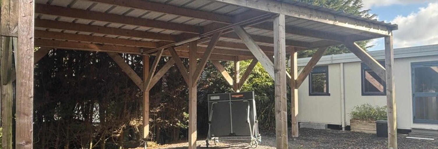 Bureau  130 m² à vendre à Baisieux (59780)