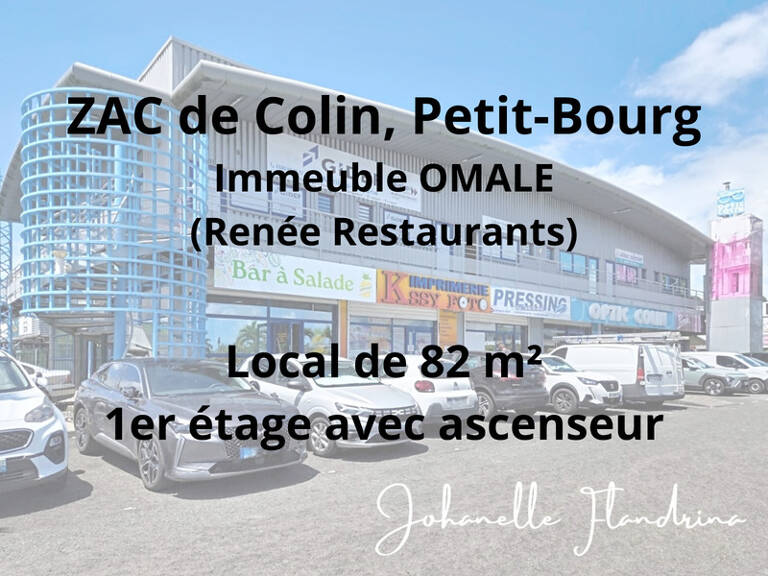 Local à louer, 1er étage avec ascenseur, 82 m², Immeuble Omale, Colin Petit-Bourg — photo 1