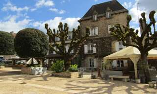 Commerce 25 Pièces 360 m² à vendre à Les Eyzies (24620)