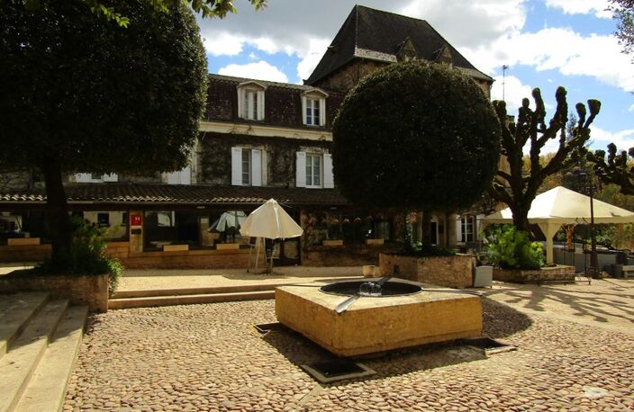 Magnifique fonds de commerce d'hôtel/restaurant dans un village classé du Périgord noir — photo 3