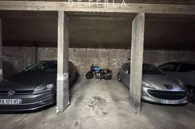 Garage  24000 €