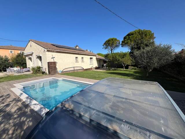 Maison À Vendre, Monteux, 120 m², Jardin avec piscine, 2 chambres et un studio indépendant — photo du bien