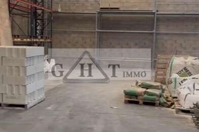 Local industriel  349000 €