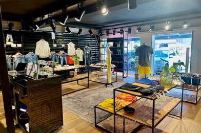 Commerce  132000 €