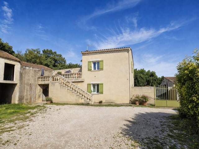 Ensemble immobilier SORGUES — photo du bien