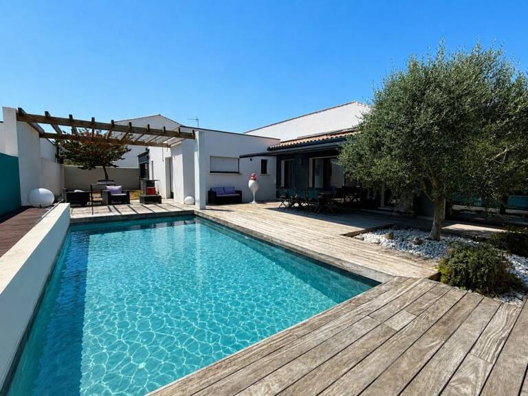 Maison À Vendre / Villa T5 / piscine — photo 1