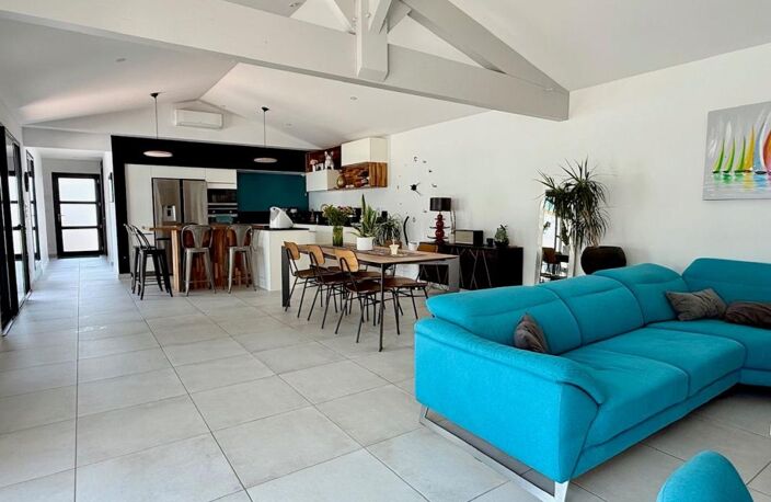 Maison À Vendre / Villa T5 / piscine — photo 3