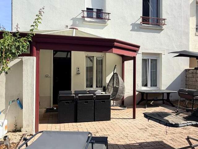 Maison À Vendre — photo du bien