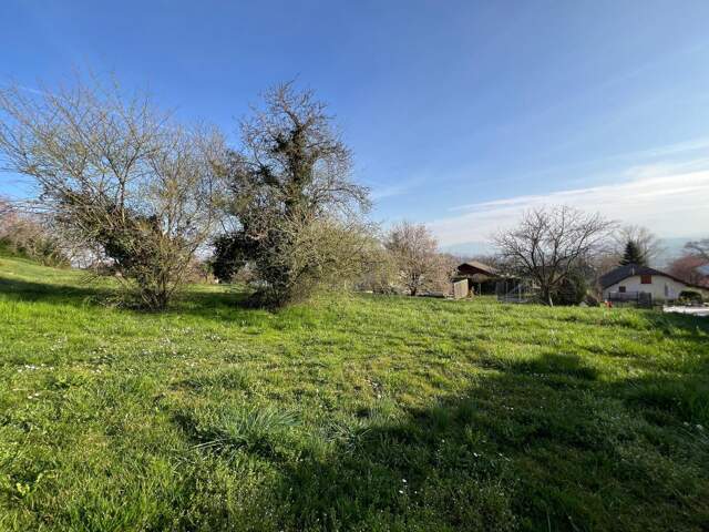 Terrain constructible À Vendre - 74150 — photo du bien