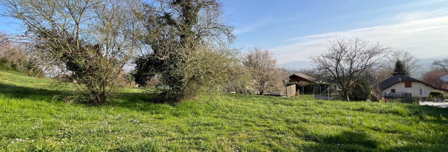 Terrain  1015 m² à vendre à Saint-Eusèbe (74150)