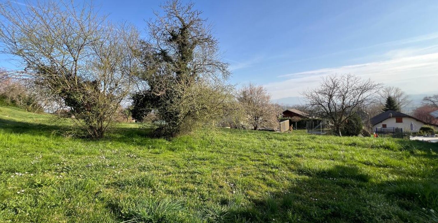 Terrain constructible À Vendre - 74150 — photo 1