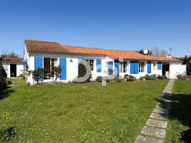 Rare : Maison Familiale de Plain-Pied au Cœur de l’Île d’Aix (17123) — photo 1