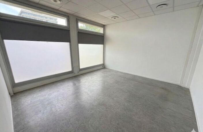 Bureau À Vendre — photo 3